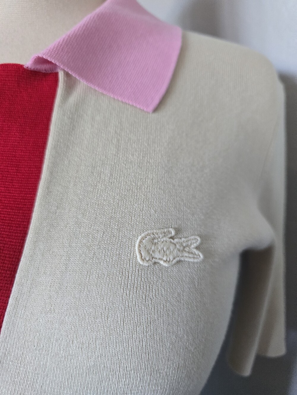NWOT Lacoste Cream Polo Pink Red Orange Colorblock Collared Top 34 Extra Small - Picture 6 of 8